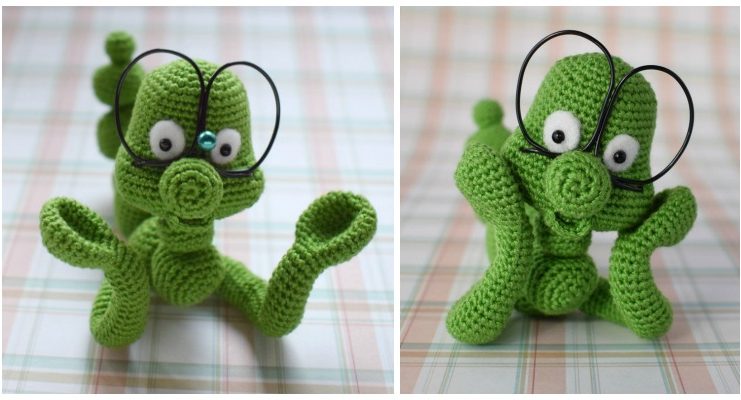 Amigurumi Bookworm Crochet Free Pattern - #Amigurumi; #Bookmark; Toy Softies Free Crochet Patterns